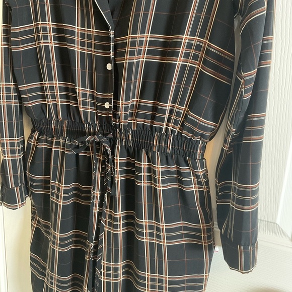 Forever21 women’s Plaid Black Jumpsuit size medium - Picture 3 of 8